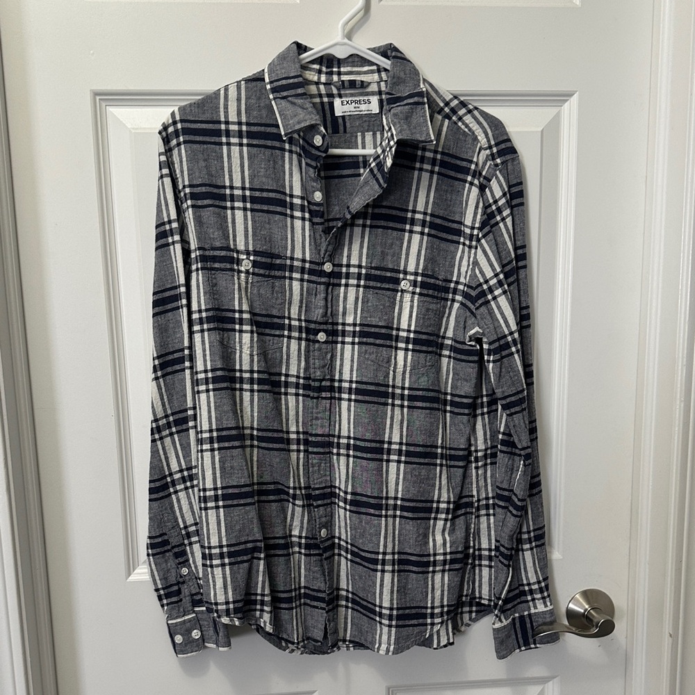 Express Men's Dark Plaid Button-Down Shirt